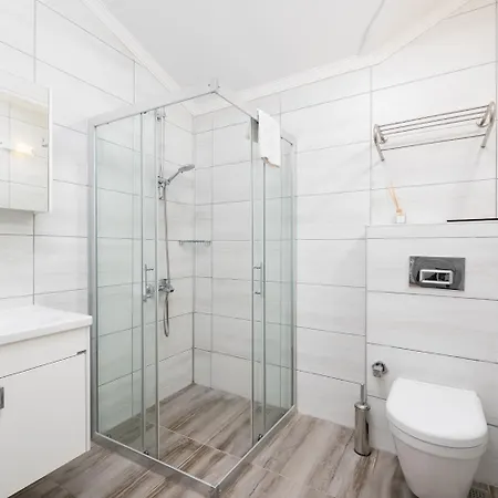 Moderno B Олудениз