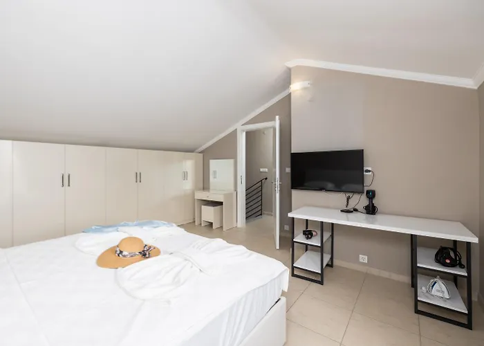 Moderno B * Oludeniz