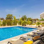 Villa Moderno B